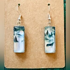 🐺NORTH WOODS WINTER WOLF EARRINGS